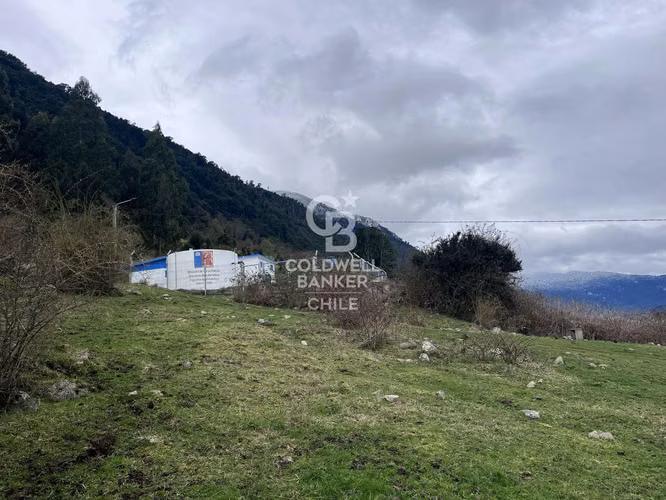 Terreno con Vista al Lago Ranco.