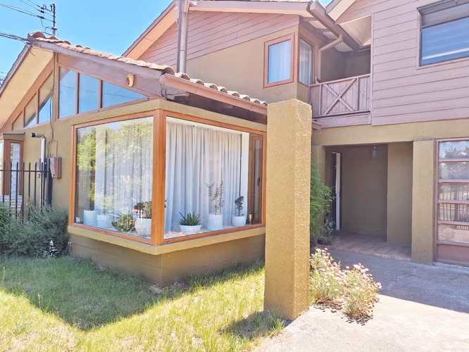 ¡Hermosa casa en VENTA en Villa Parques Nacionales, Los Angeles!!!