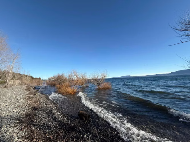 Casa en venta con vista al lago en Sector Los Riscos