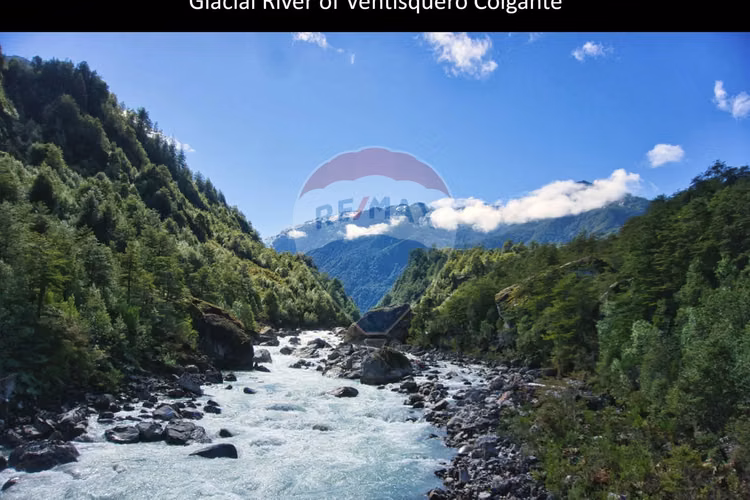 Lotes de terreno y derechos de agua glaciar