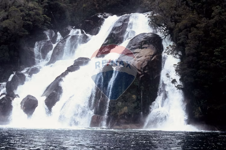 Lotes de terreno y derechos de agua glaciar