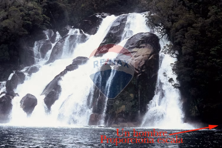 Lotes de terreno y derechos de agua glaciar
