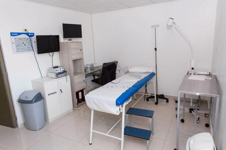 Se vende consulta médica. (117011)