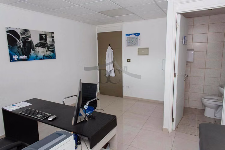 Se vende consulta médica. (117011)