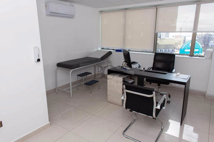 Se vende consulta médica. (117011)