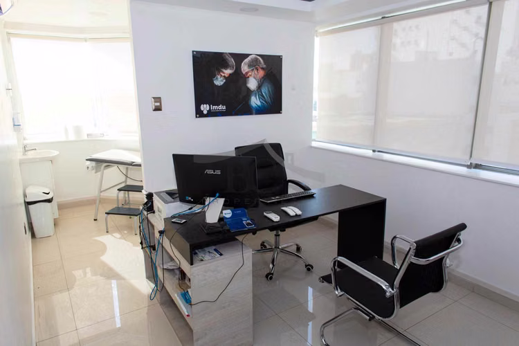 Se vende consulta médica. (117011)