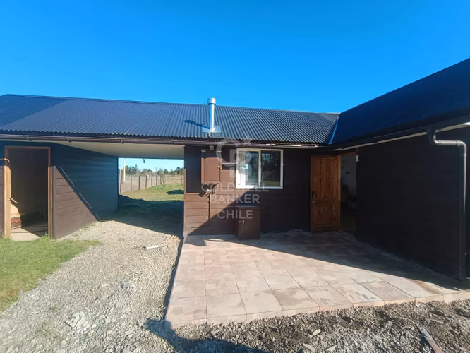 Se vende preciosa casa en parcela de 5.350 m²