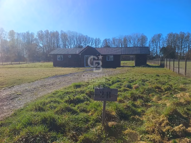 Se vende preciosa casa en parcela de 5.350 m²