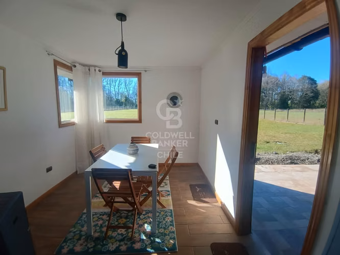 Se vende preciosa casa en parcela de 5.350 m²