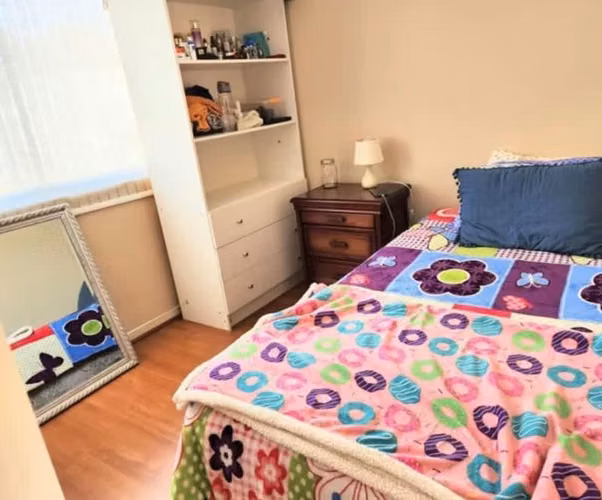 Casa 3 dormitorios, quincho, condominio