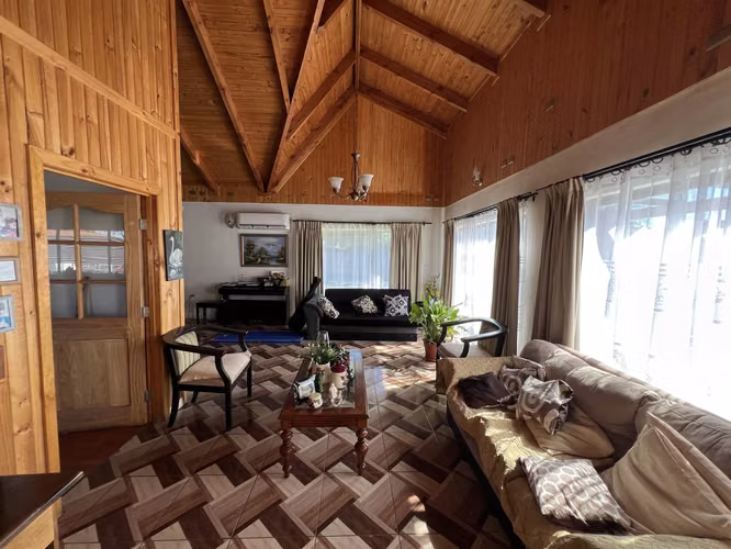 Vendo solida casa, gran terreno, 4 dormitorios - Imagen 6