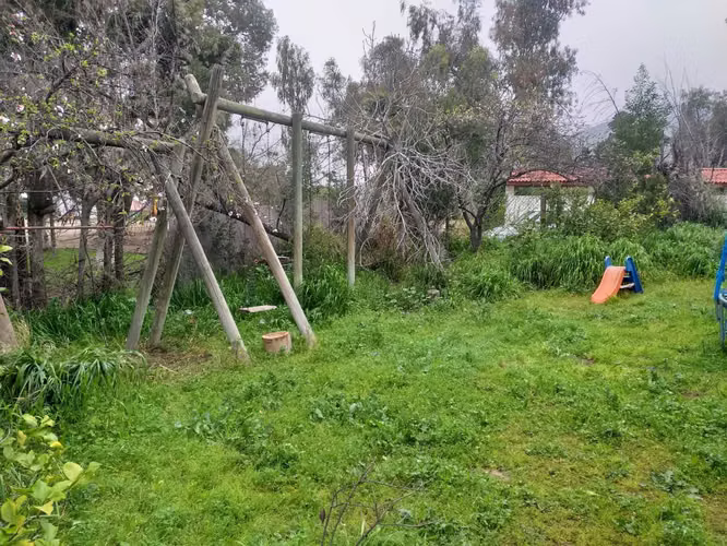 Casa con gran terreno/ 7D, 4 baños, piscina (117245)