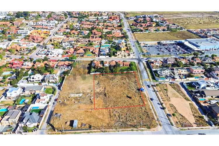 Se vende terreno comercial en Peñuelas, Coquimbo