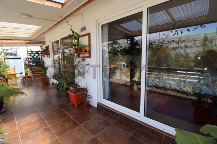 Se vende casa en sector El Rosario, Peñuelas