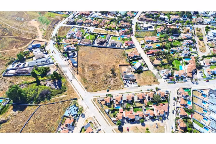 Se vende terreno de 9.000 mt2 en Peñuelas