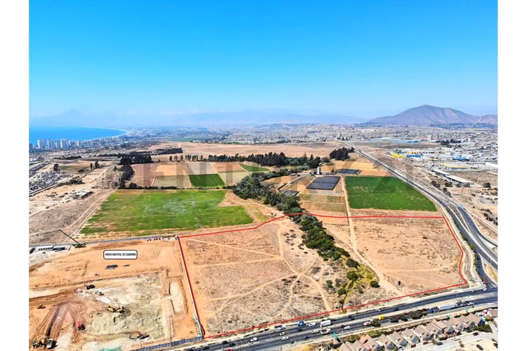Se vende terreno de 8 Ha. En La Cantera, Coquimbo.