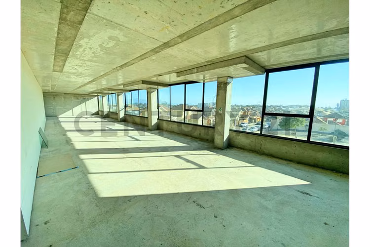 Se arrienda oficina planta libre de 115 m2 en Distrito Ulriksen