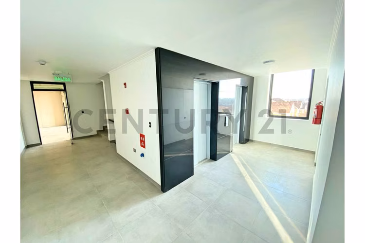 Se arrienda oficina planta libre de 940 m2 en Distrito Ulriksen