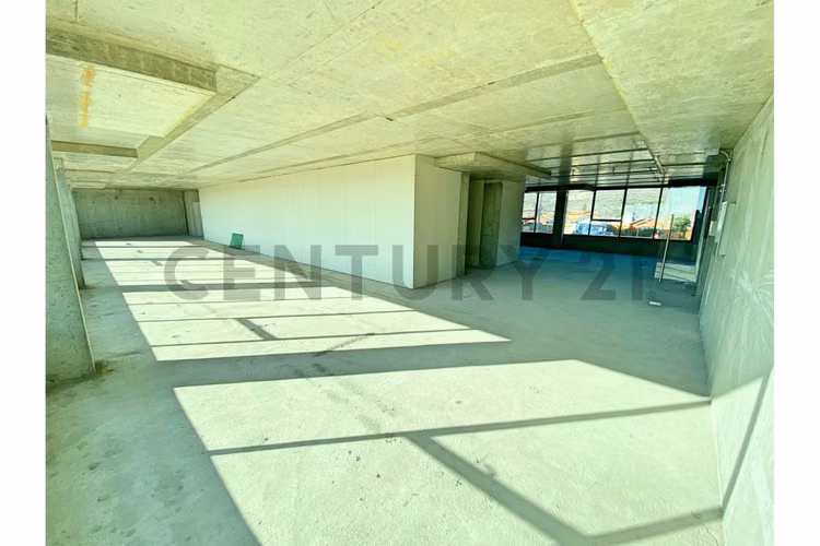Se arrienda oficina planta libre de 940 m2 en Distrito Ulriksen