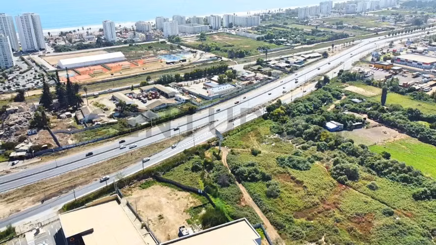 Se arrienda terreno uso comercial en Ruta 5