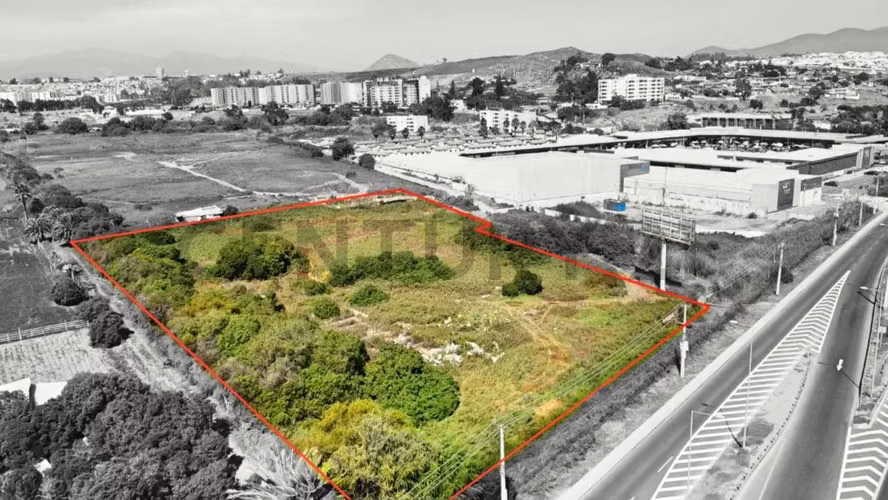 Se arrienda terreno uso comercial en Ruta 5