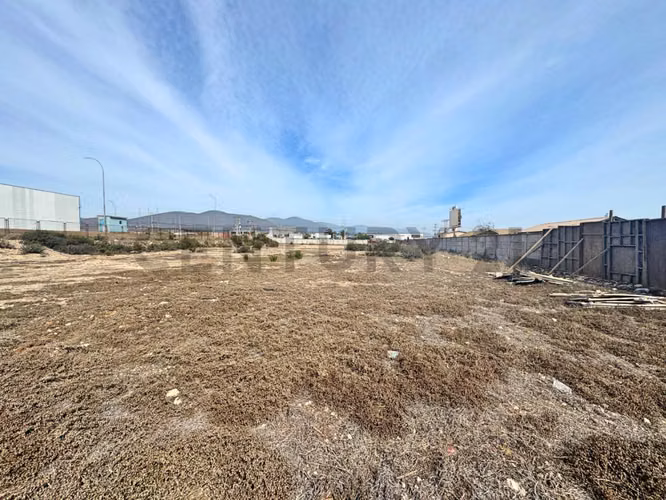 Terreno comercial en venta en La Cantera