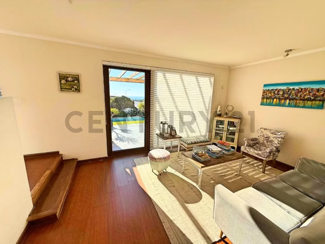 Venta Casa en Condominio El Santuario, Peñuelas