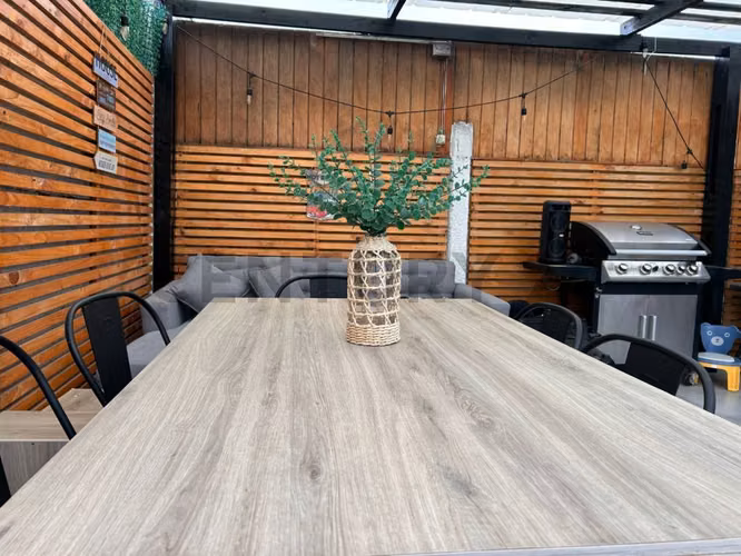 Se vende casa remodelada en Peñuelas