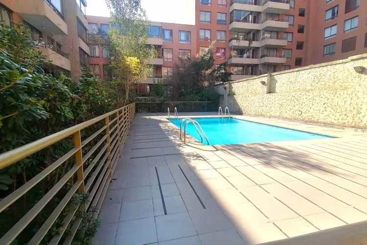 MEJOR PRECIO, DEPTO 3 D A PASOS DEL METRO (116395)