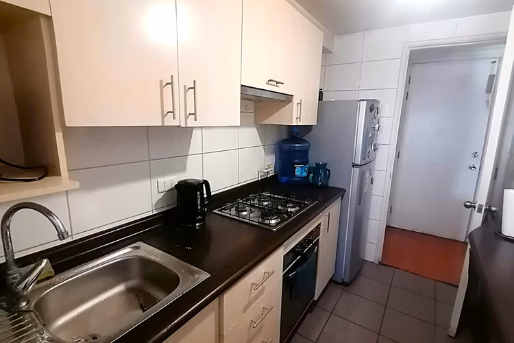 MEJOR PRECIO, DEPTO 3 D A PASOS DEL METRO (116395)