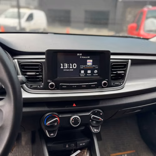 KIA RIO 4 LX 2019 - Imagen 12