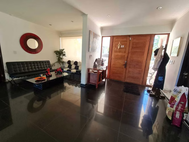 Espaciosa casa en venta, Linares (117787)