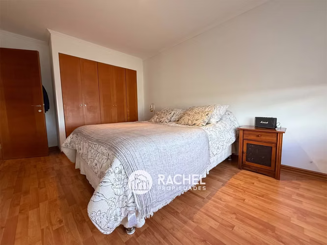 SE VENDE SOLEADO DEPARTAMENTO EN EL CORAZÓN DE AVDA ALEMANIA