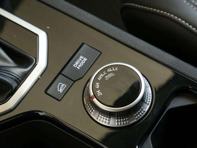 Mitsubishi L200 Xr 2024 New L200 Dakar Xr At E6 - Imagen 11