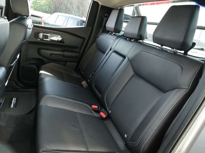 Mitsubishi L200 Xr 2024 New L200 Dakar Xr At E6 - Imagen 13