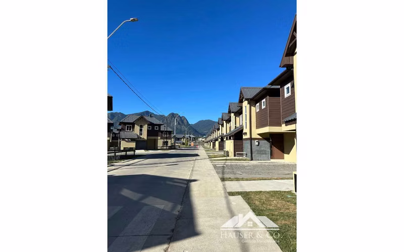 Casa en venta en Pucon semi nueva sector variante internacional