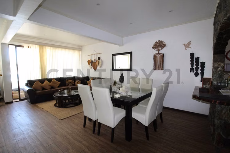 Se vende casa uso comercial sector Tongoy