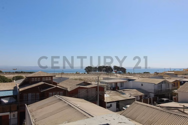 Se vende casa uso comercial sector Tongoy