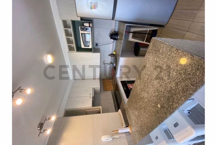 Se vende departamento primera linea