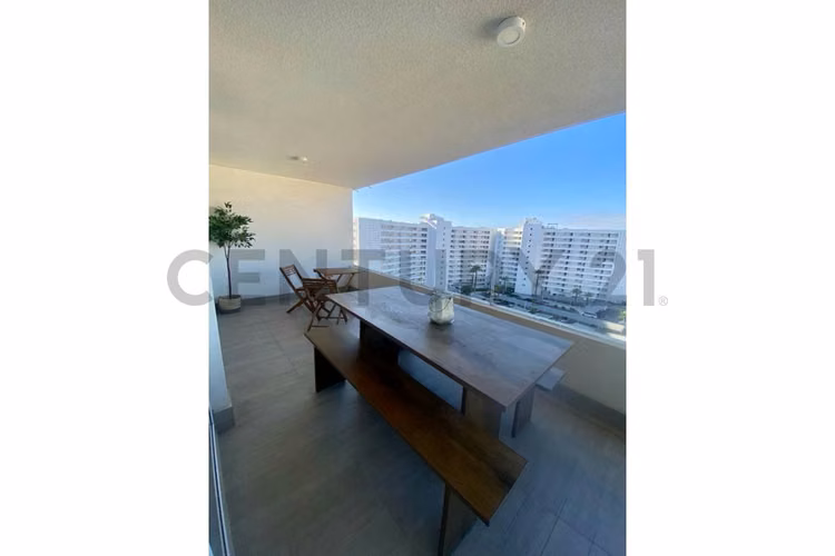 Se vende departamento primera linea