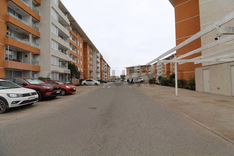 Se vende departamento sector Puertas del mar