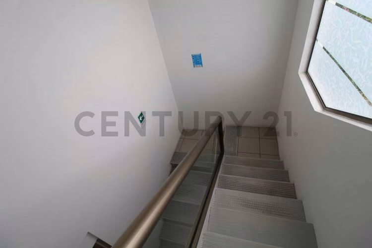Arriendo local comercial sector Av el Santo