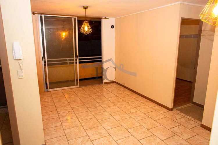 Se vende hermoso dpto sector sur. (118017)