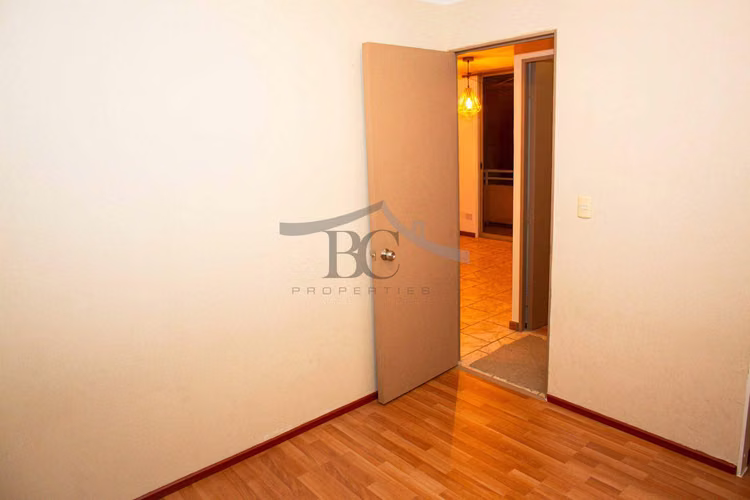 Se vende hermoso dpto sector sur. (118017)