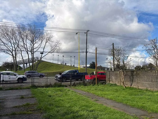 Venta sitio con excelente ubicación comercial (118154)
