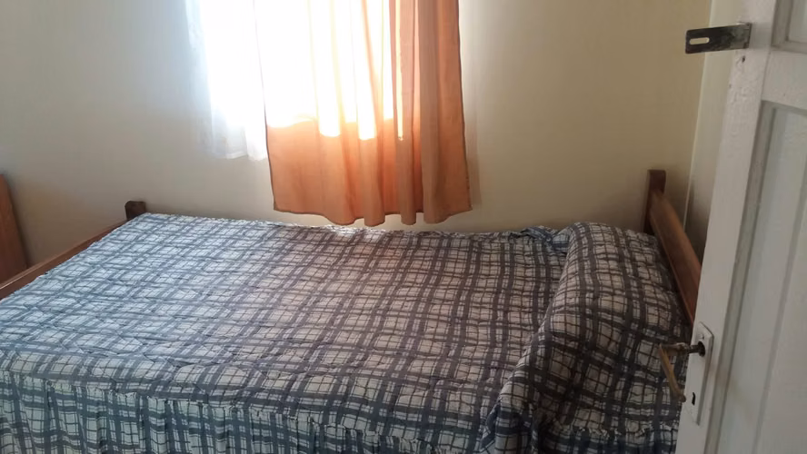 Arriendo Bonitas Piezas Nuevas y Amplias, Mensual y Diario. Chillan.