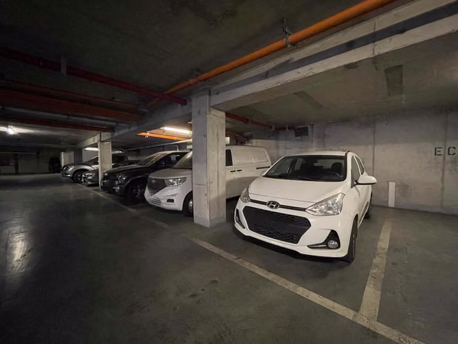 Estacionamiento- Estrip Center- Las Condes  (118512)