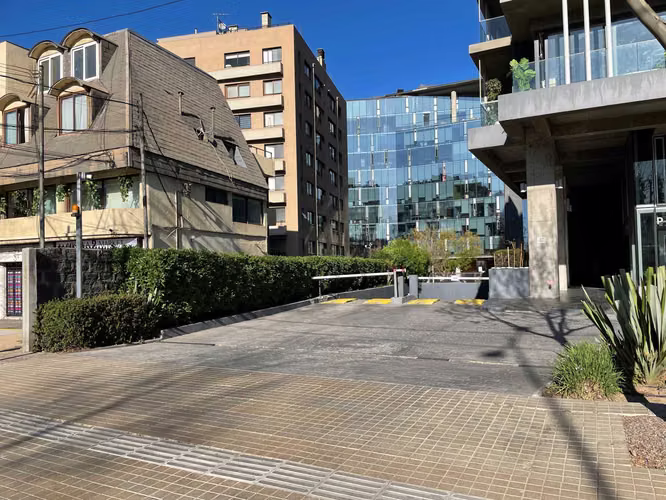 Estacionamiento- Estrip Center- Las Condes  (118512)