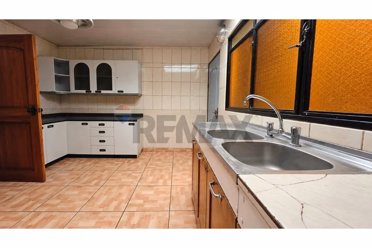 Cómoda casa para oficinas