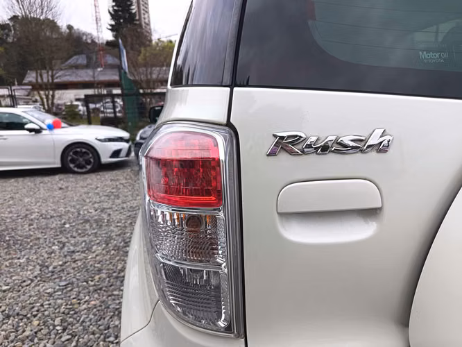TOYOTA RUSH TA 4X2 2019 - Imagen 8